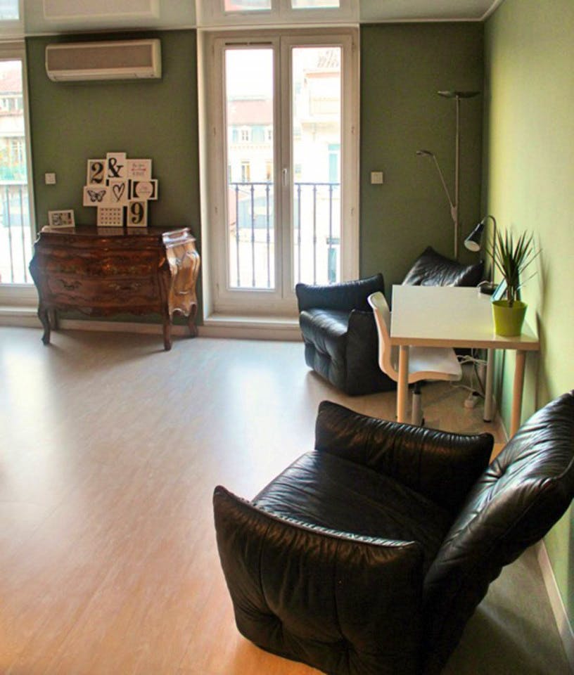 Very Spacious Room - 25m² - MA10 - 9