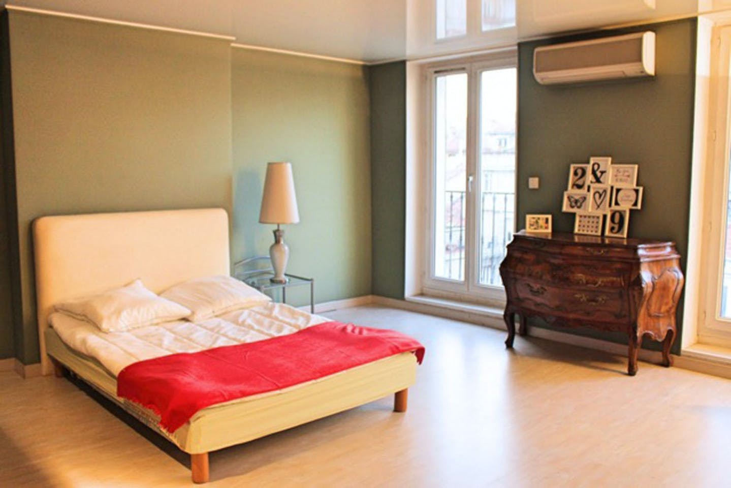 Very Spacious Room - 25m² - MA10 - 1