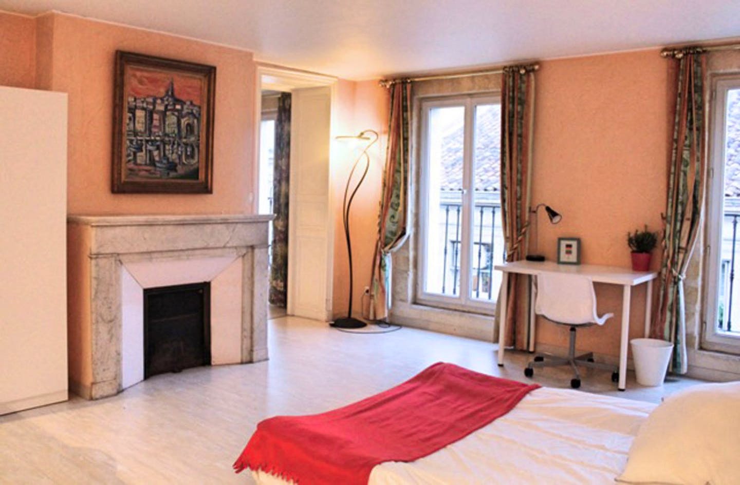 Large Bright Bedroom - 20m² - MA12 - 3