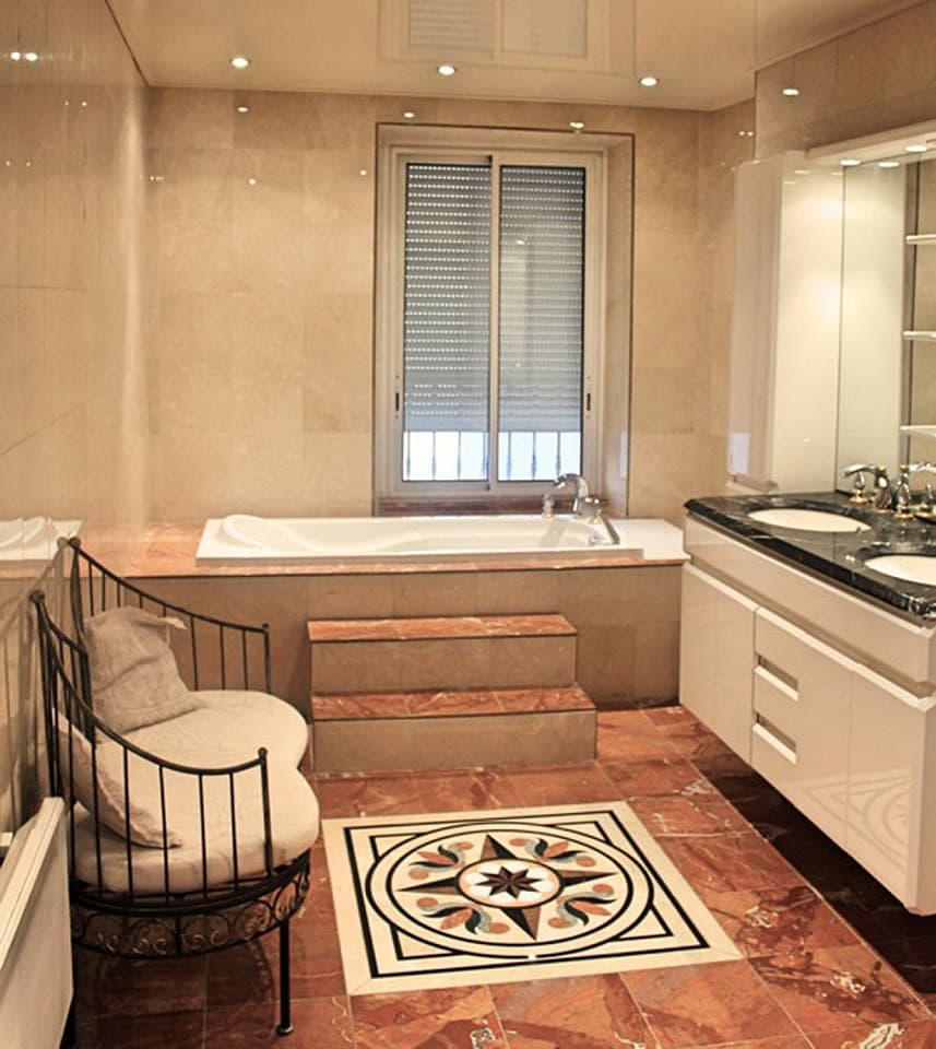 Large Suite With Bathroom - 40m² - MA8 - 34