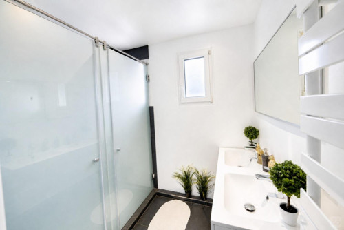 General De Gaulle Home - Gallery - 4