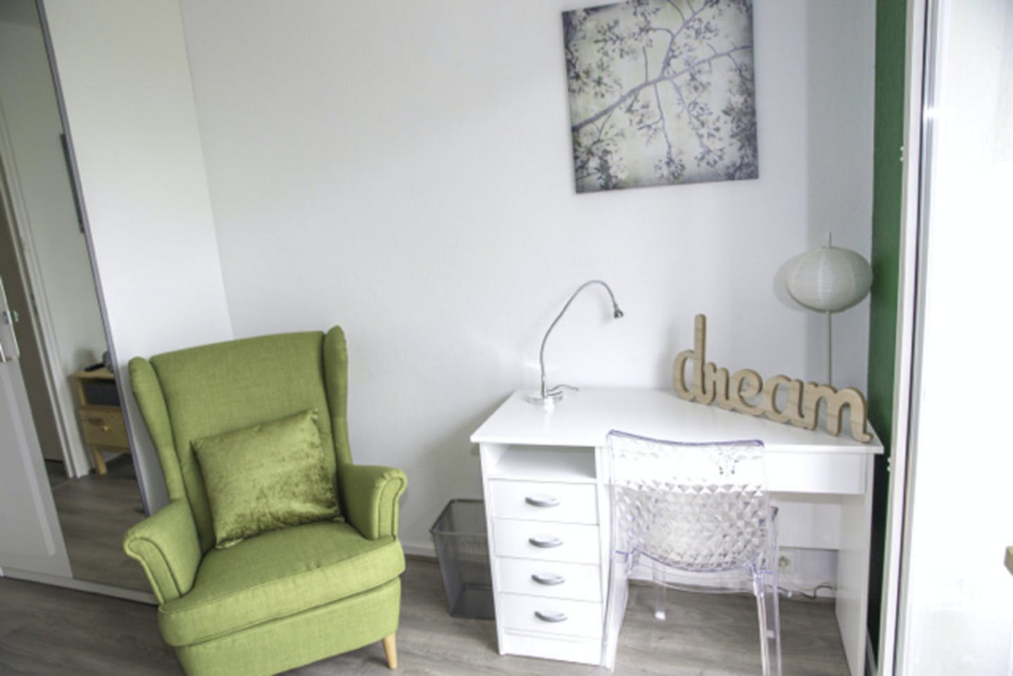  Spacious And Luminous Room - 16m² - ST4  -  Apartment equipped and furnished with care located near the Esplanade  - Gallery -  17
