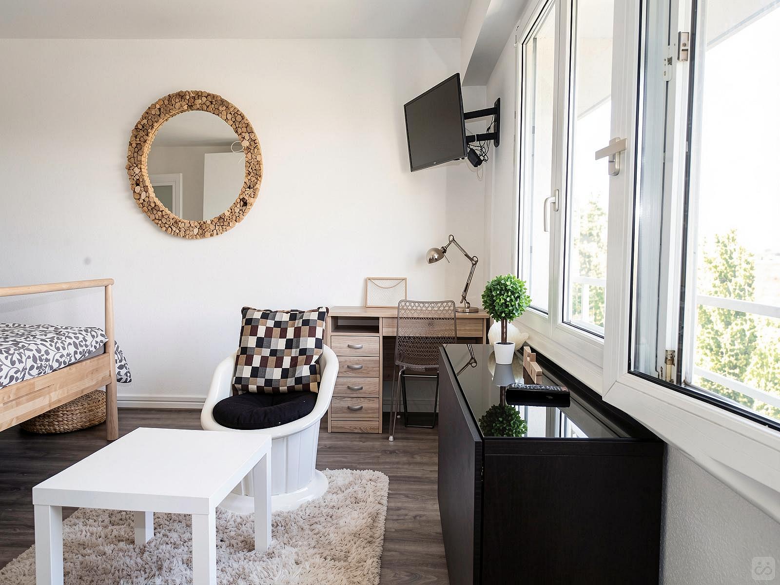  Large Bright Room - 20m² - ST1  -  Apartment equipped and furnished with care located near the Esplanade  - Gallery -  2