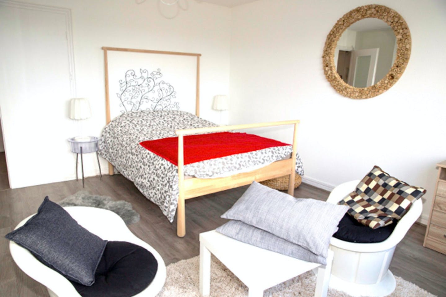 Large Bright Room - 20m² - ST1  -  Apartment equipped and furnished with care located near the Esplanade  - Gallery -  20
