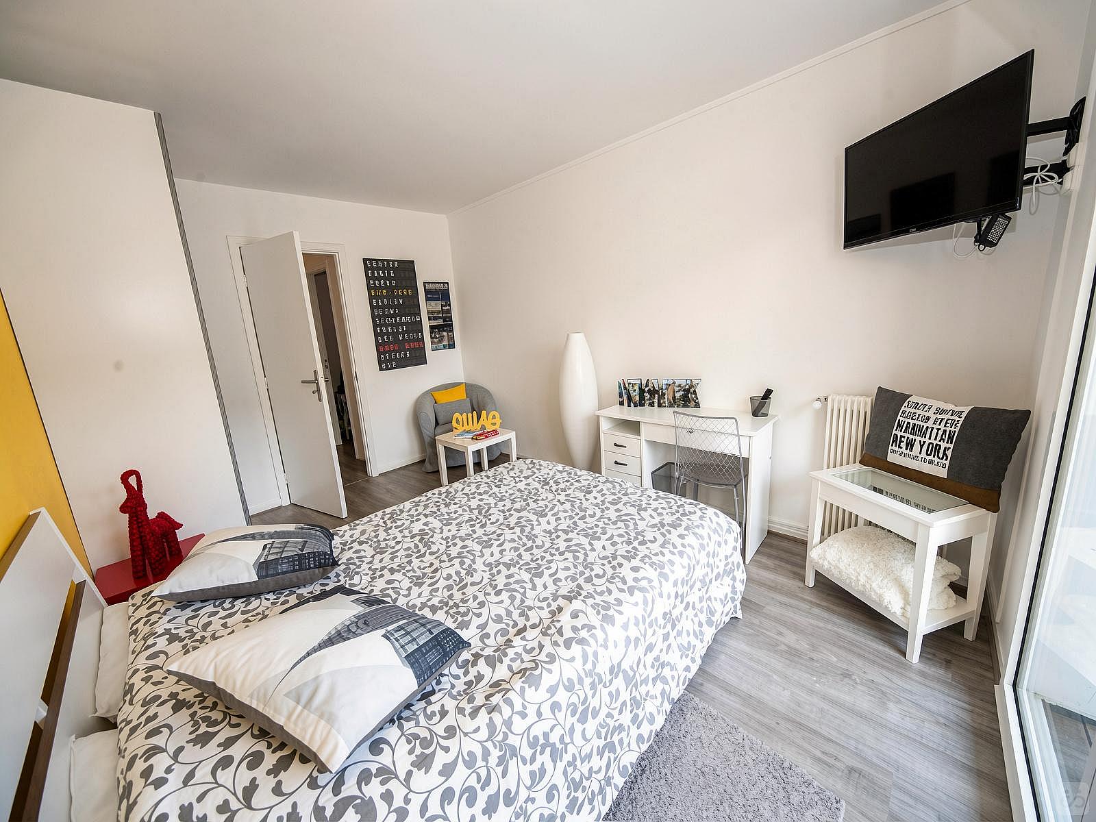  Spacious And Cosy Room - 13m² - ST3  -  Apartment equipped and furnished with care located near the Esplanade  - Gallery -  4