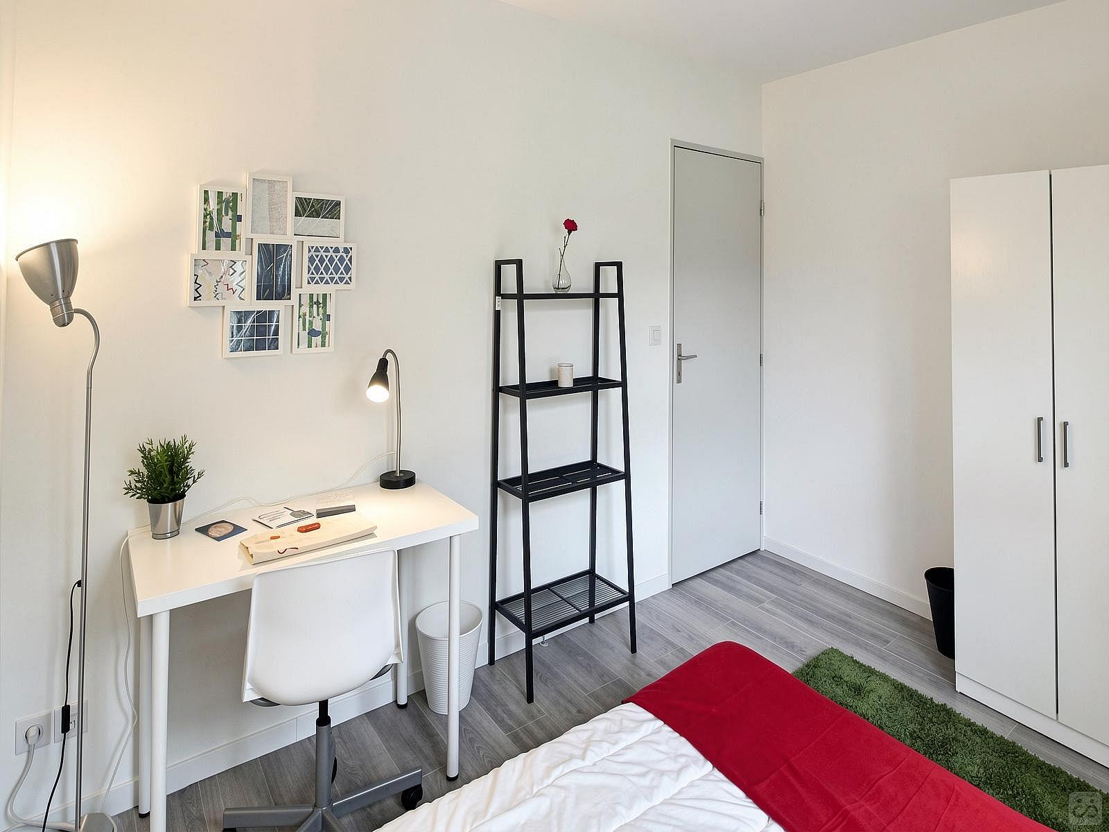 Pleasant And Bright Room - 14m² - MA17 - Superb apartment ideally located in Marseille Home - Gallery - 40