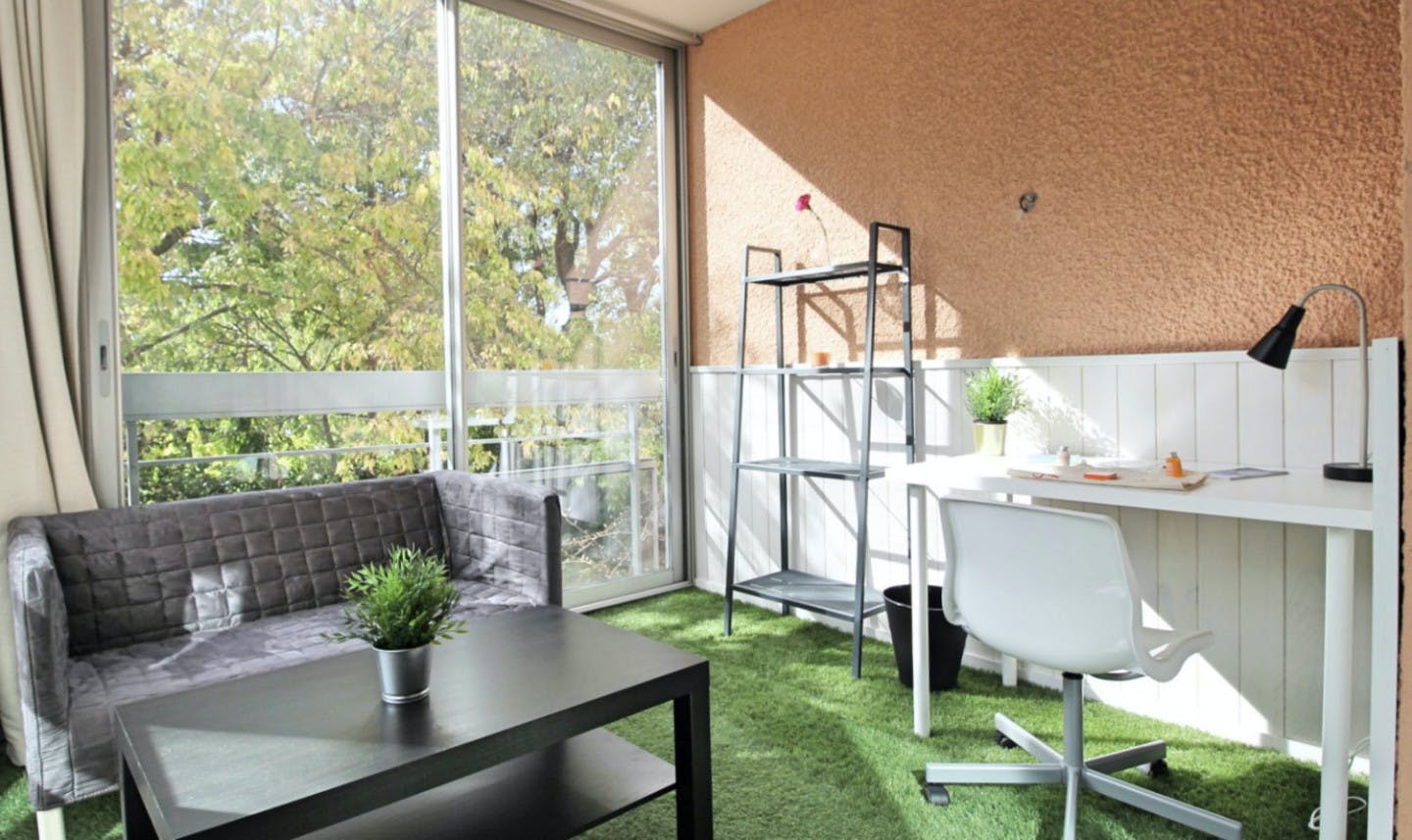 Large Bedroom With Veranda - 20m² - MA14 - Superb apartment ideally located in Marseille Home - Gallery - 3