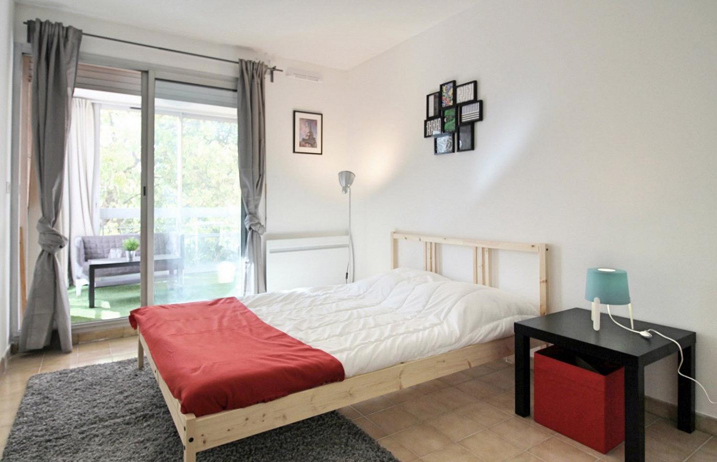 Large Bedroom With Veranda - 20m² - MA14 - Superb apartment ideally located in Marseille Home - Gallery - 21