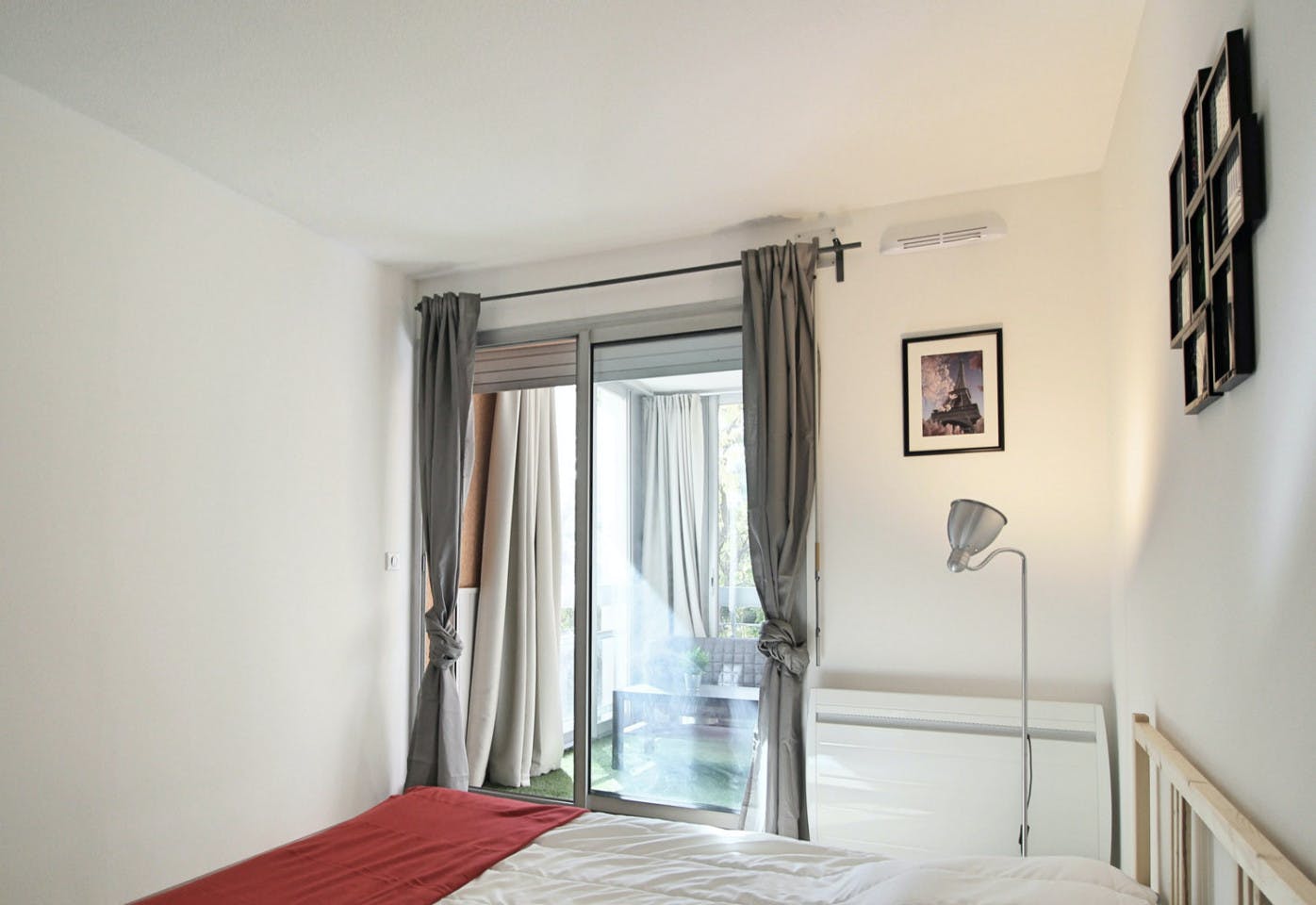 Large Bedroom With Veranda - 20m² - MA14 - Superb apartment ideally located in Marseille Home - Gallery - 2