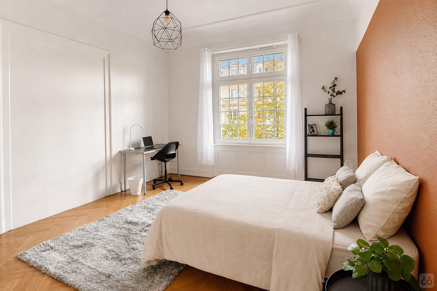 Large Bright Room - 22m² - ST45 - 1