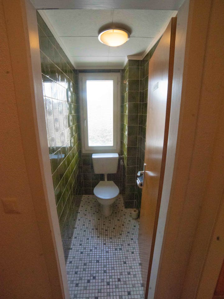  Double Room W/ Private Bathroom  -  Remote Comfortable House w/ Workspaces + Yoga + Mountain Views  - Gallery -  6