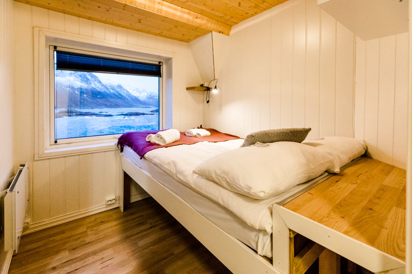  Modern Private Room  -  Traditional Lovely House w/ Coworking + Outdoor Areas + Outstanding Views  - Gallery -  11