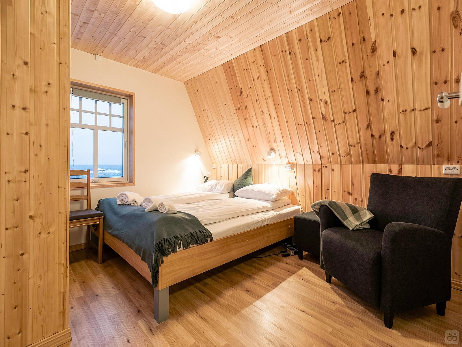  Modern Private Room  -  Traditional Lovely House w/ Coworking + Outdoor Areas + Outstanding Views  - Gallery -  23
