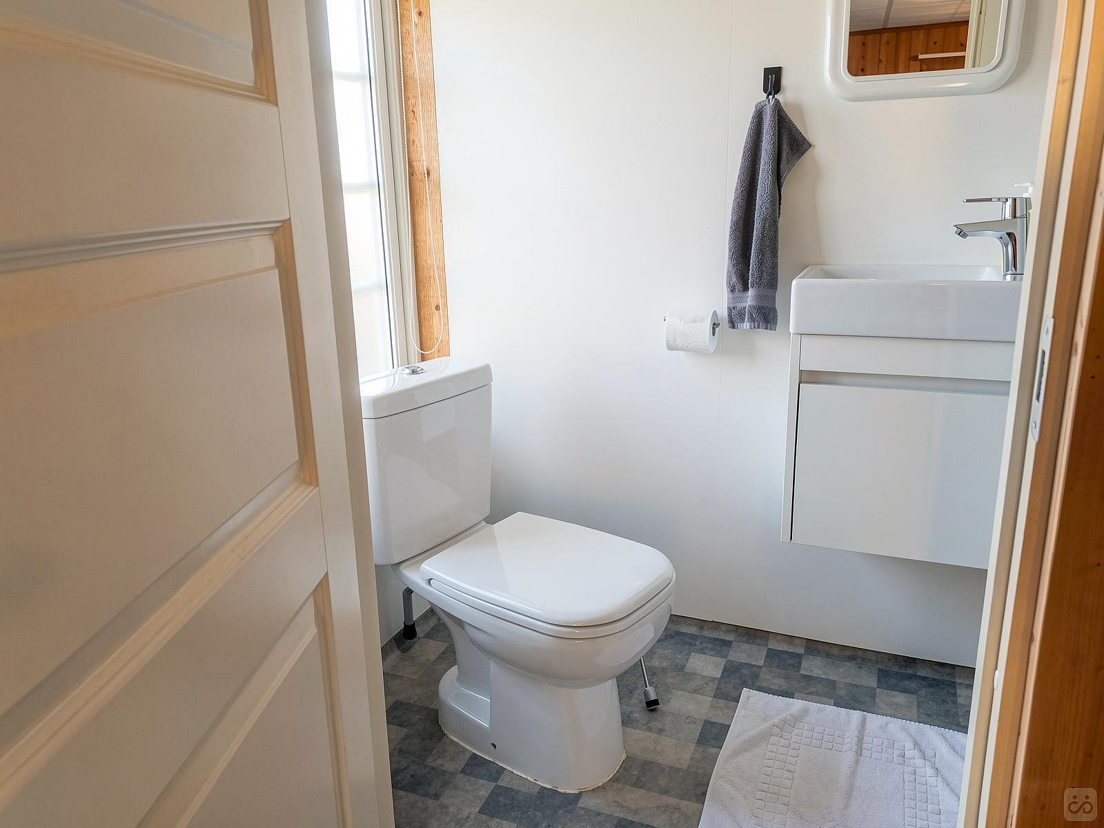  Fishermen Style Room  -  Traditional Lovely House w/ Coworking + Outdoor Areas + Outstanding Views  - Gallery -  2