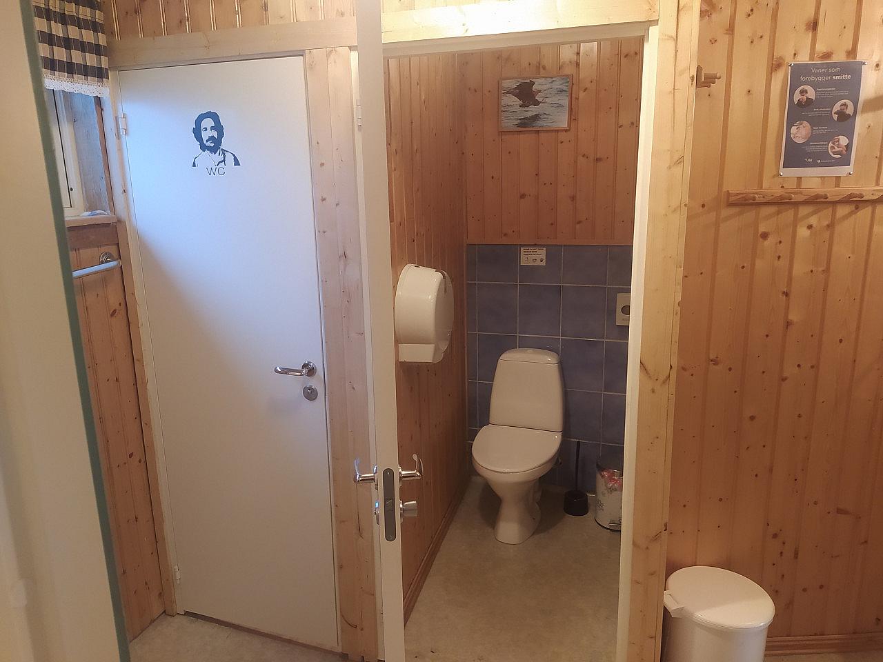  Fishermen Style Private Room  -  Traditional Lovely House w/ Coworking + Outdoor Areas + Outstanding Views  - Gallery -  14