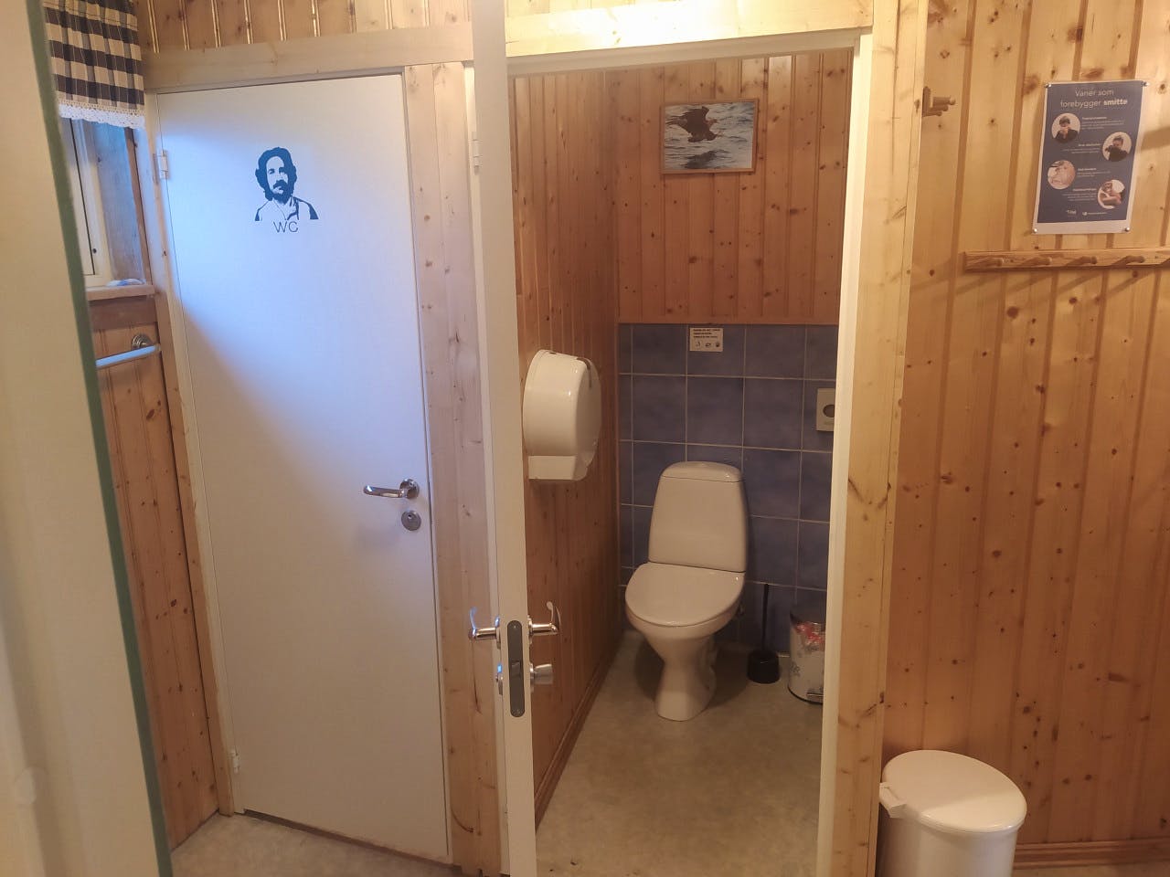  Fishermen Style Private Room  -  Traditional Lovely House w/ Coworking + Outdoor Areas + Outstanding Views  - Gallery -  7