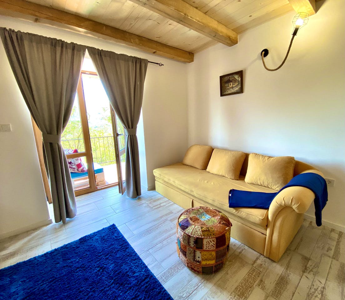 Njegos Room - 12
