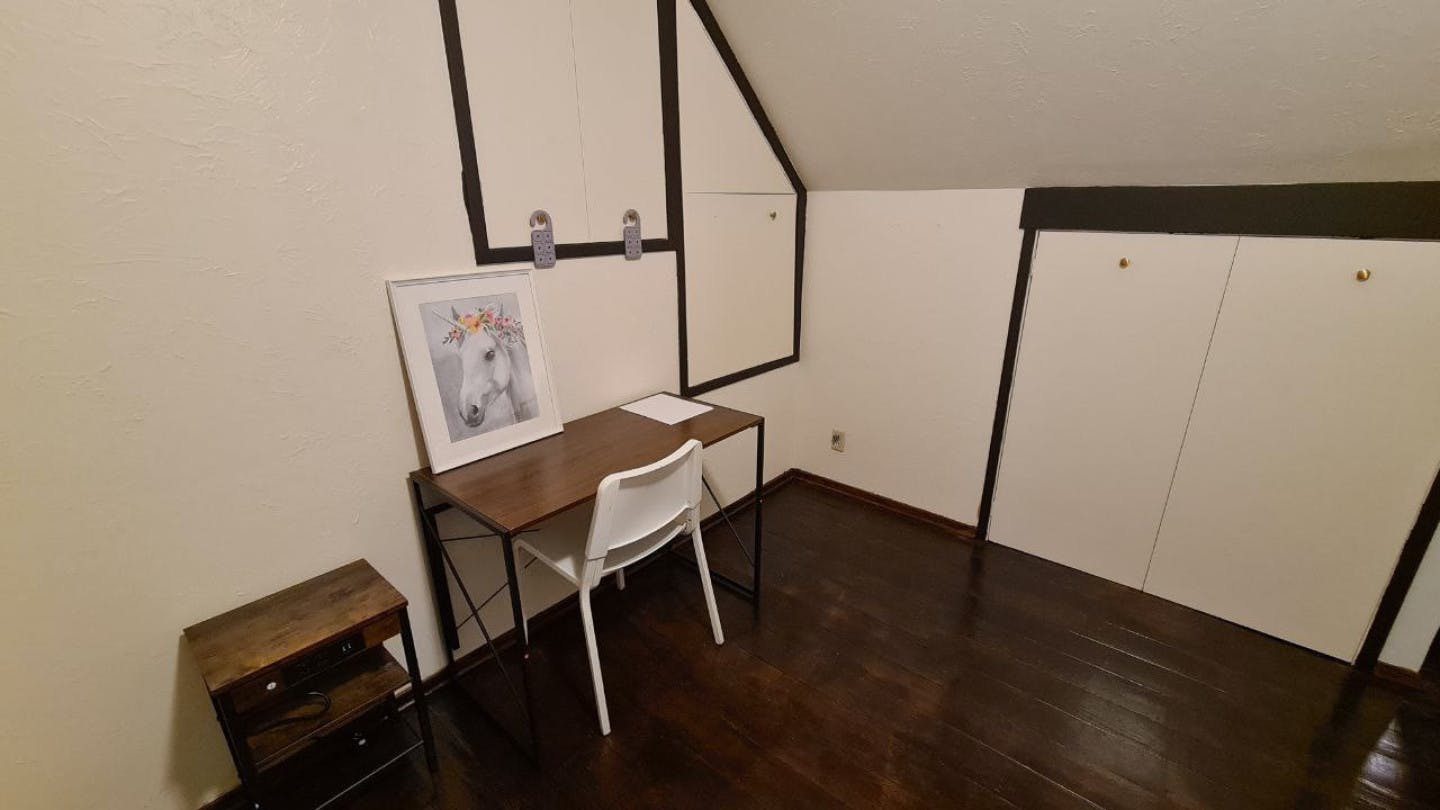  Bed In A 2-Bed Mixed Gender Room  -  Traditional Stylish House w/ Workspaces + Outdoor Space + Meeting room  - Gallery -  8