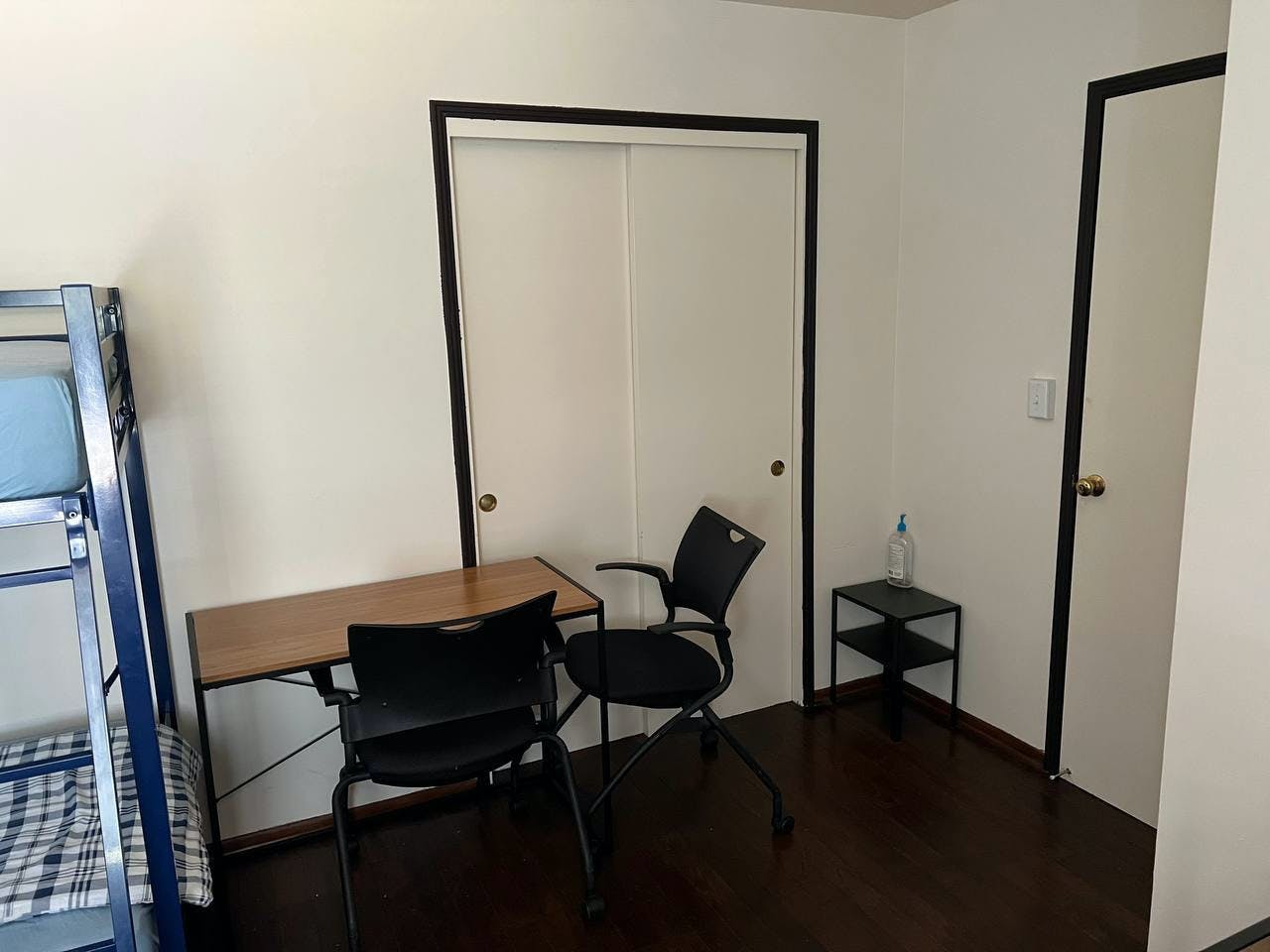  Bed In A 3-Bed Mixed Gender Room  -  Traditional Stylish House w/ Workspaces + Outdoor Space + Meeting room  - Gallery -  1