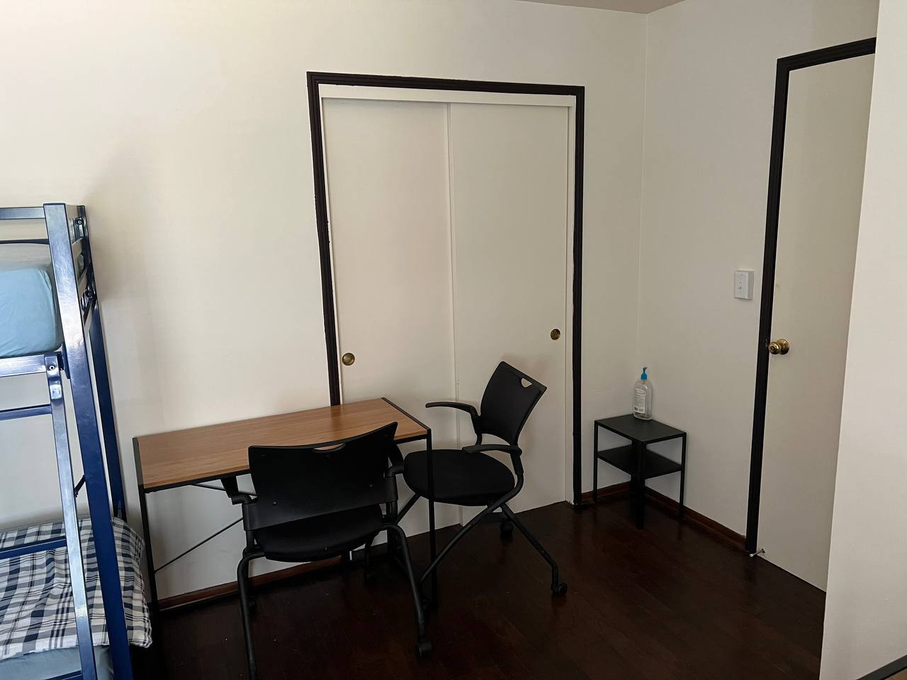  Bed In A 3-Bed Mixed Gender Room  -  Traditional Stylish House w/ Workspaces + Outdoor Space + Meeting room  - Gallery -  11