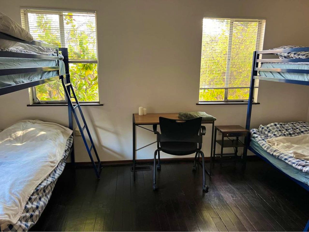  Bed In A 4-Bed Gender Separated Room  -  Traditional Stylish House w/ Workspaces + Outdoor Space + Meeting room  - Gallery -  6