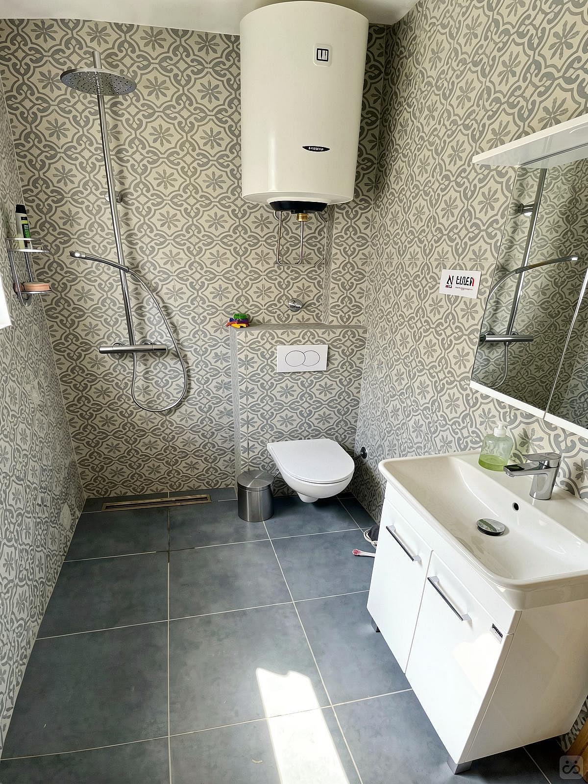  Bed In A 4-Bed Mixed Gender Room  -  Stunning Country House w/ Workspace + Terrace  - Gallery -  11