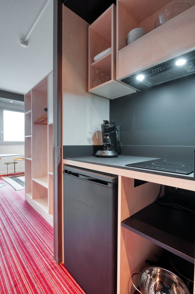  Flex Appart 28  -  Amazing Stylish Complex w/ Terrace + Coworking  - Gallery -  14