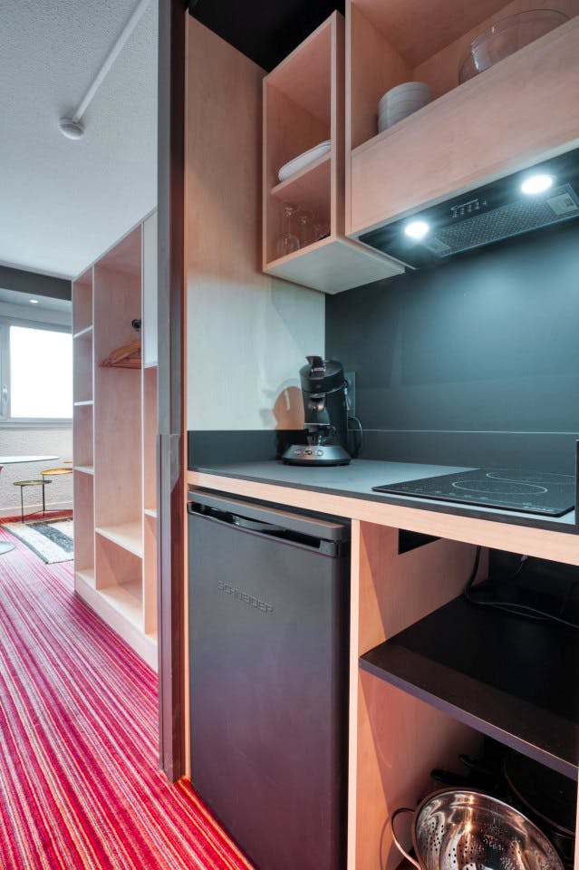  Flex Appart 28  -  Amazing Stylish Complex w/ Terrace + Coworking  - Gallery -  9