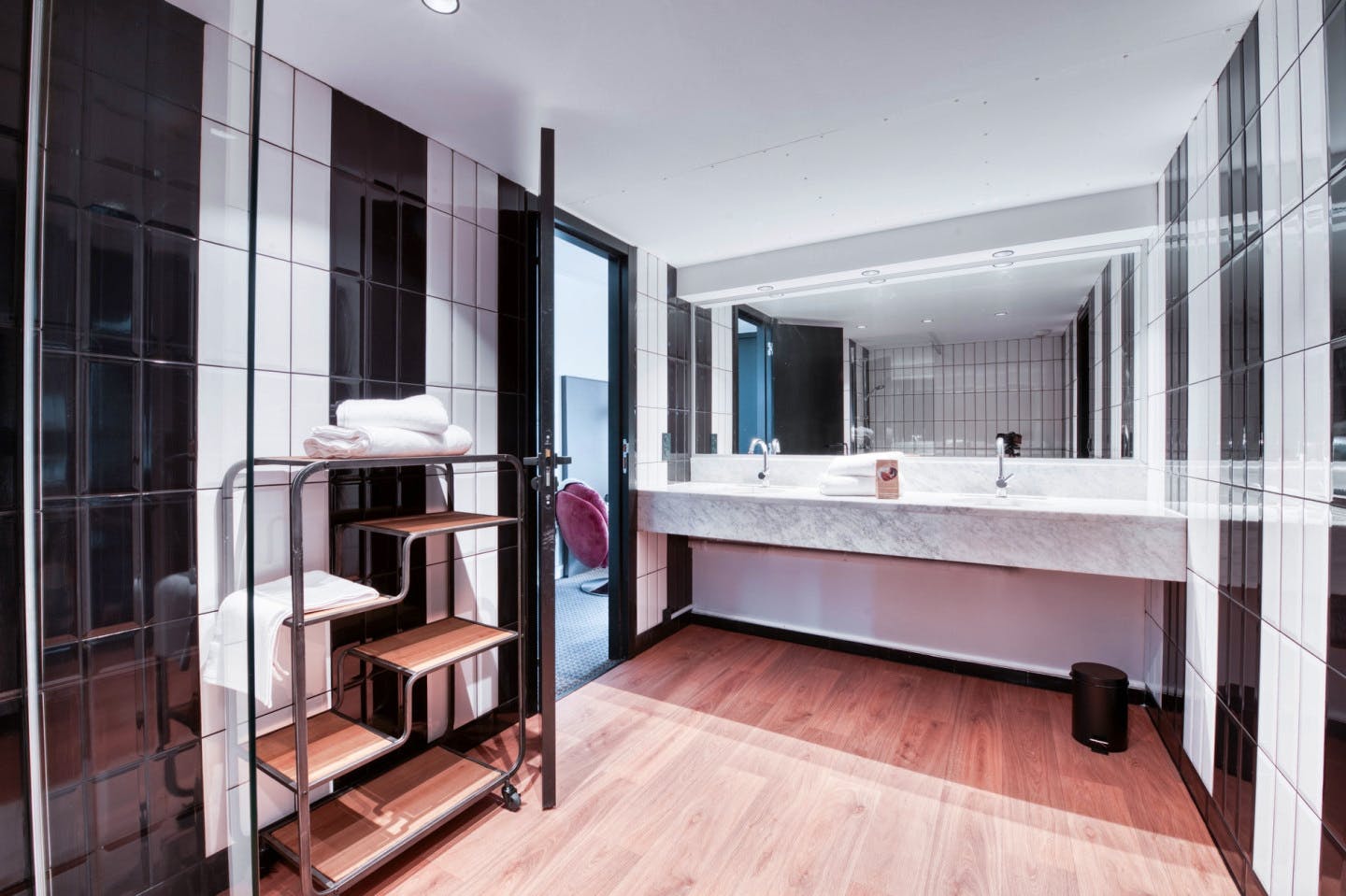  Big Flex 56  -  Amazing Stylish Complex w/ Terrace + Coworking  - Gallery -  14