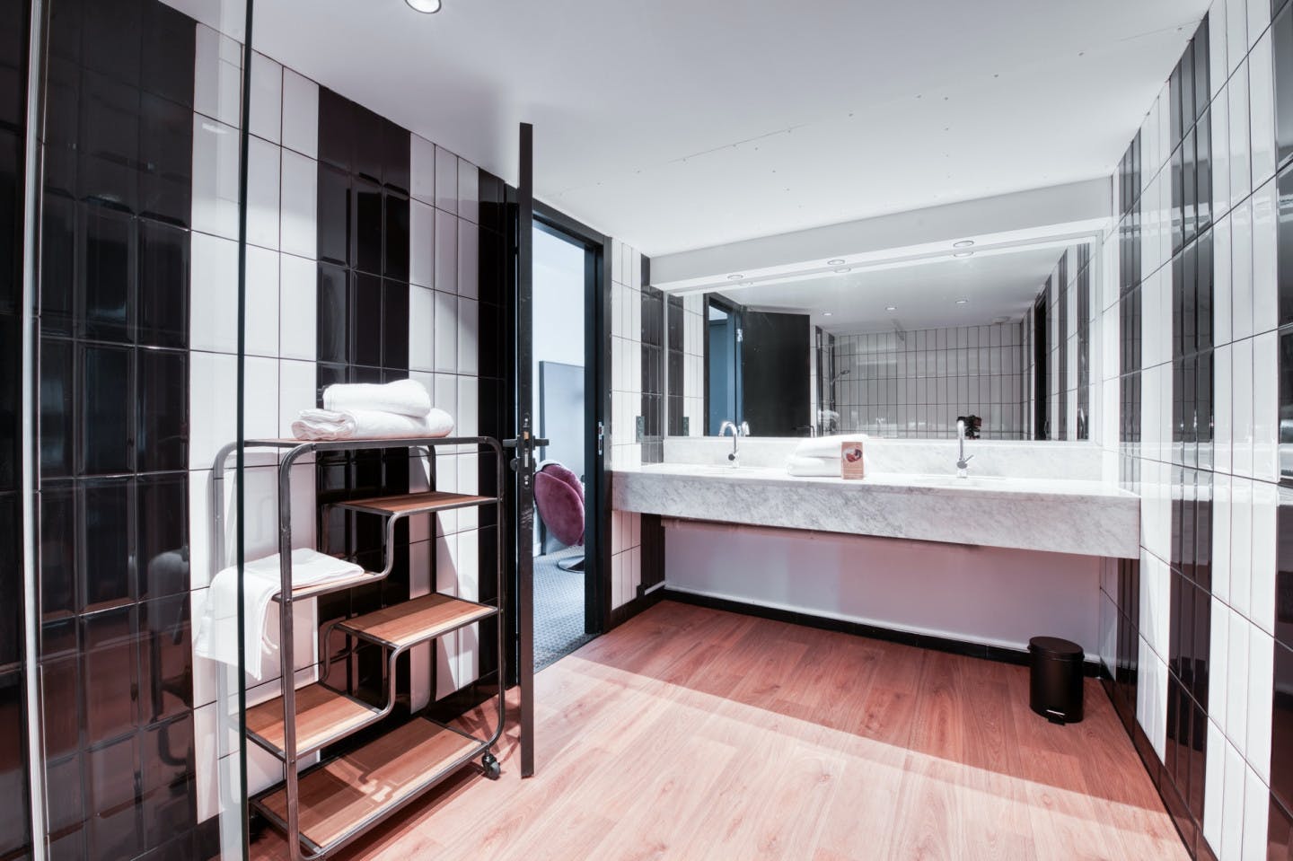  Big Flex 56  -  Amazing Stylish Complex w/ Terrace + Coworking  - Gallery -  21
