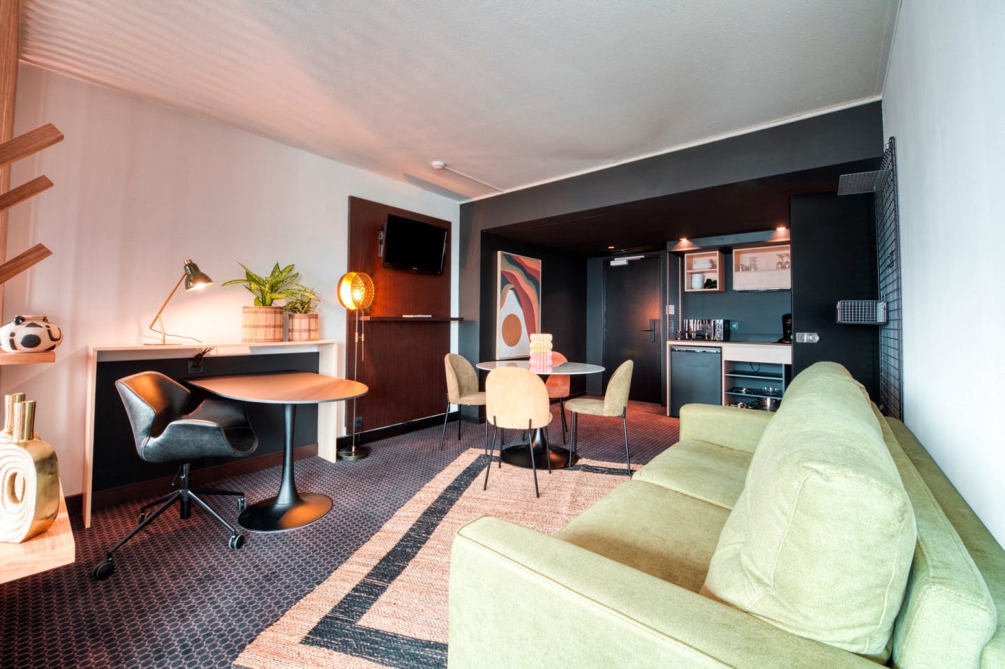  Big Flex 56  -  Amazing Stylish Complex w/ Terrace + Coworking  - Gallery -  1