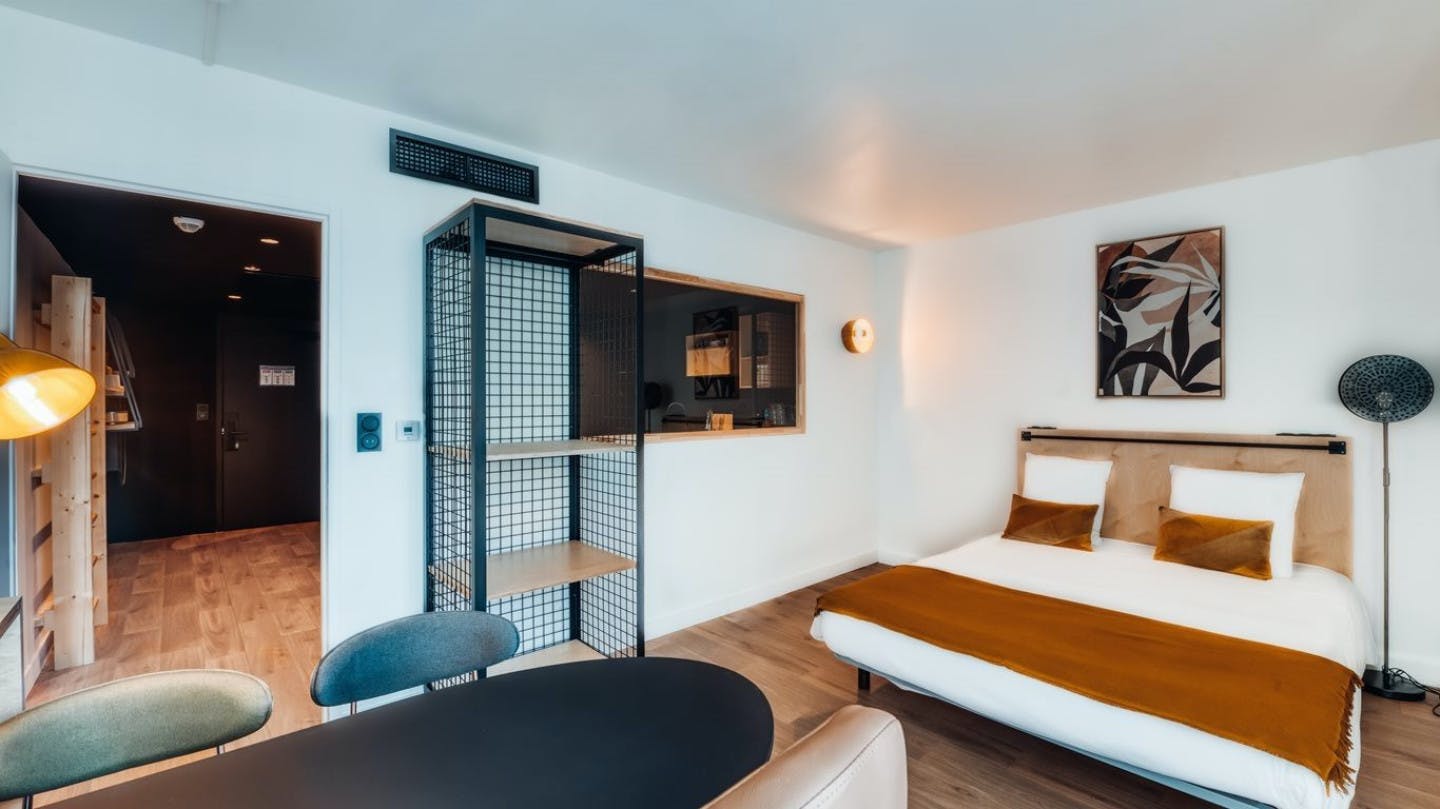  Big Flex 56  -  Amazing Stylish Complex w/ Terrace + Coworking  - Gallery -  46