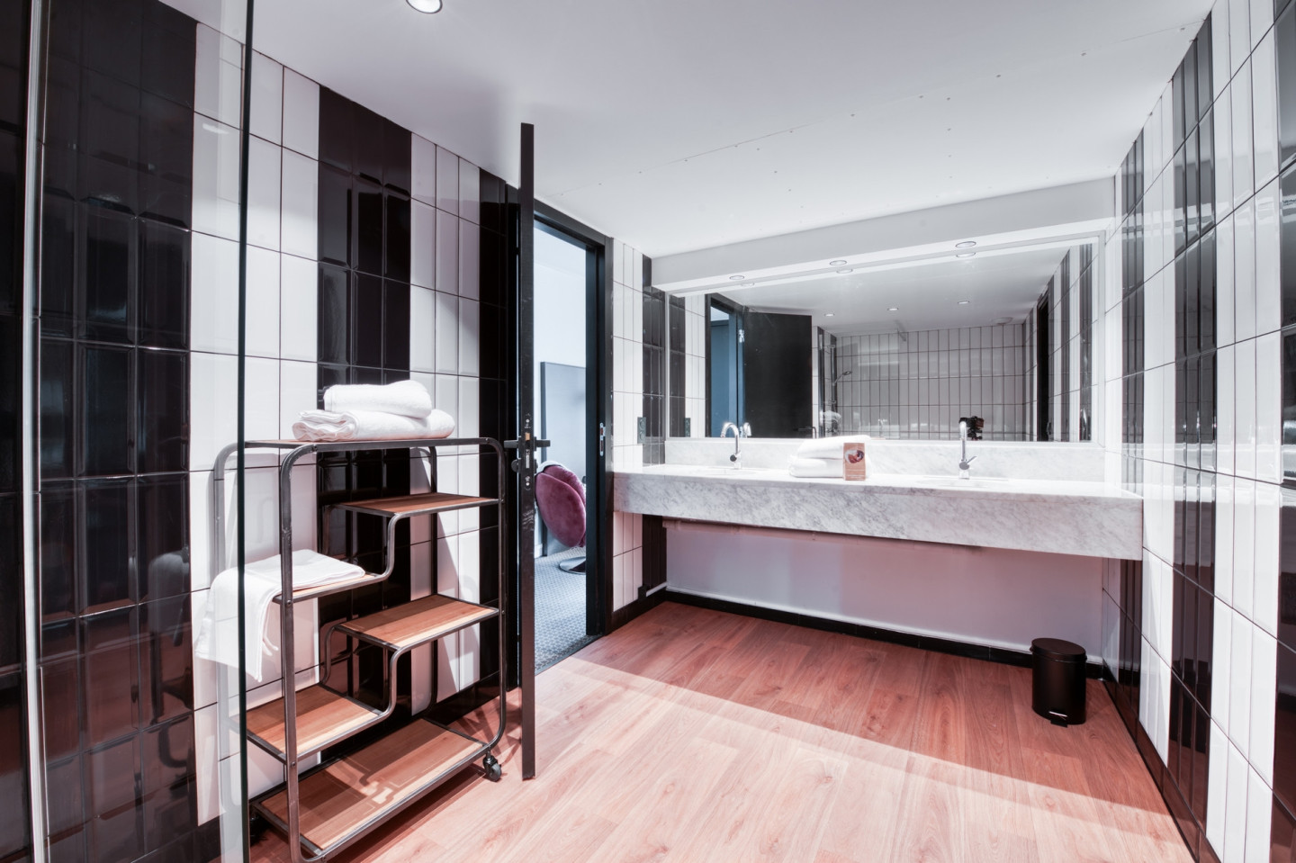  Big Flex 56  -  Amazing Stylish Complex w/ Terrace + Coworking  - Gallery -  7