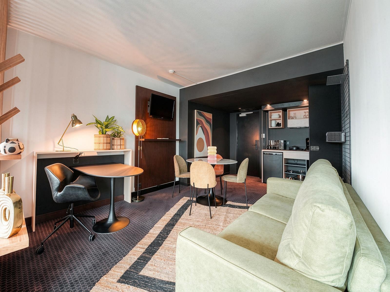  Big Flex 56  -  Amazing Stylish Complex w/ Terrace + Coworking  - Gallery -  25