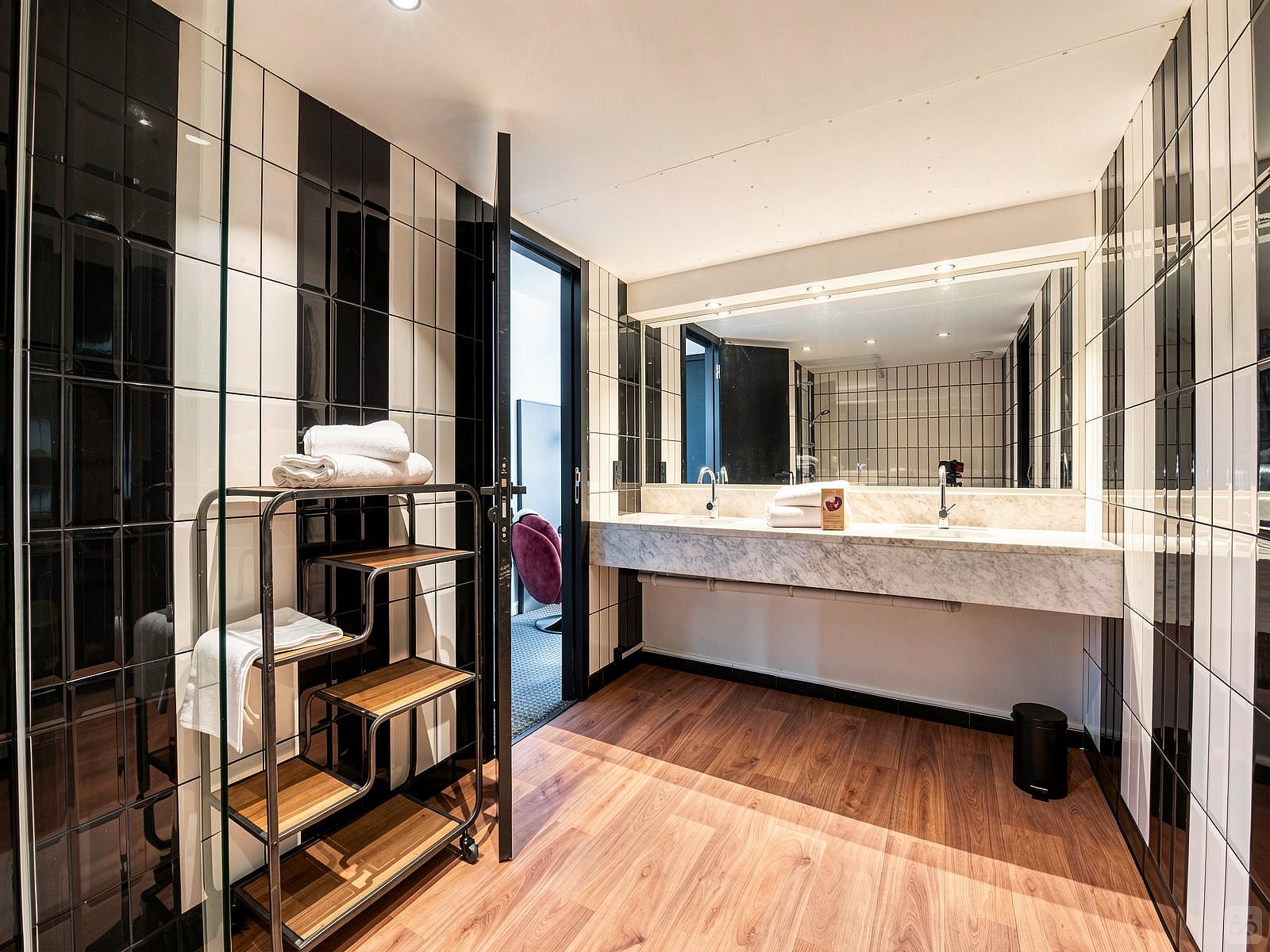  Big Flex 56  -  Amazing Stylish Complex w/ Terrace + Coworking  - Gallery -  27