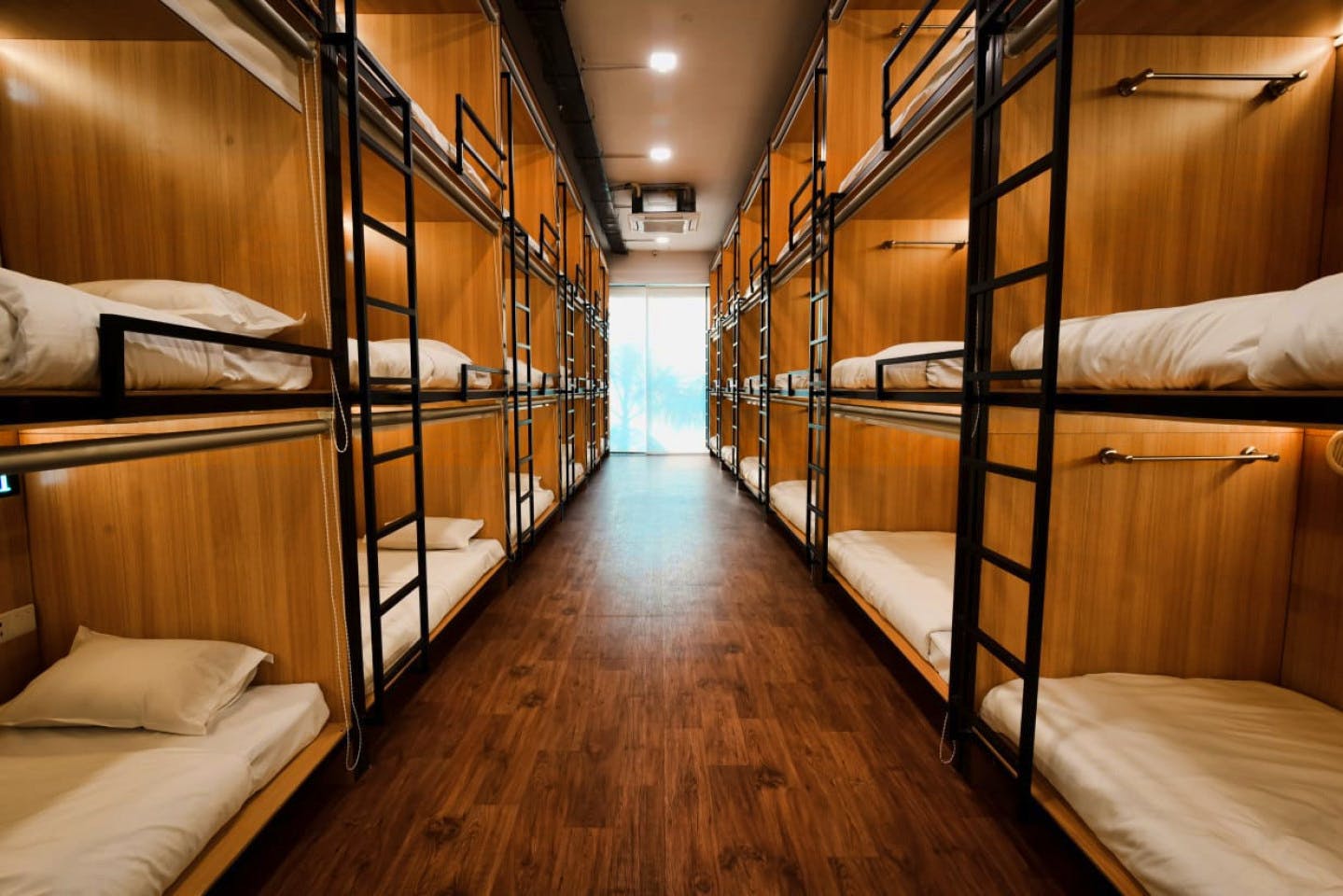  Premuim Bunks -Upper  -  Bright Vibrant House w/ Outdoor Spaces  - Gallery -  8