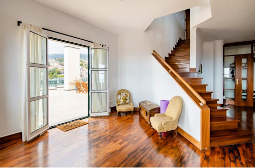 Bright Apt. w/ Coworking + Terrace