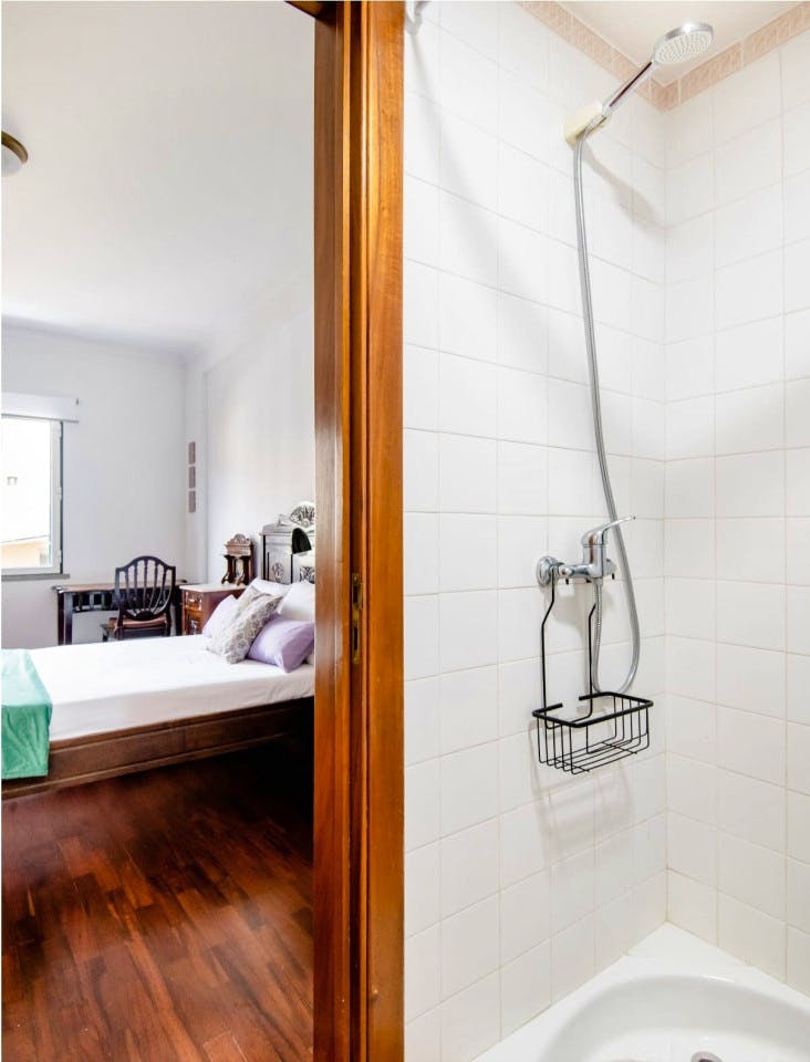  Private Room With Wc  -  Bright Apt. w/ Coworking + Terrace  - Gallery -  21