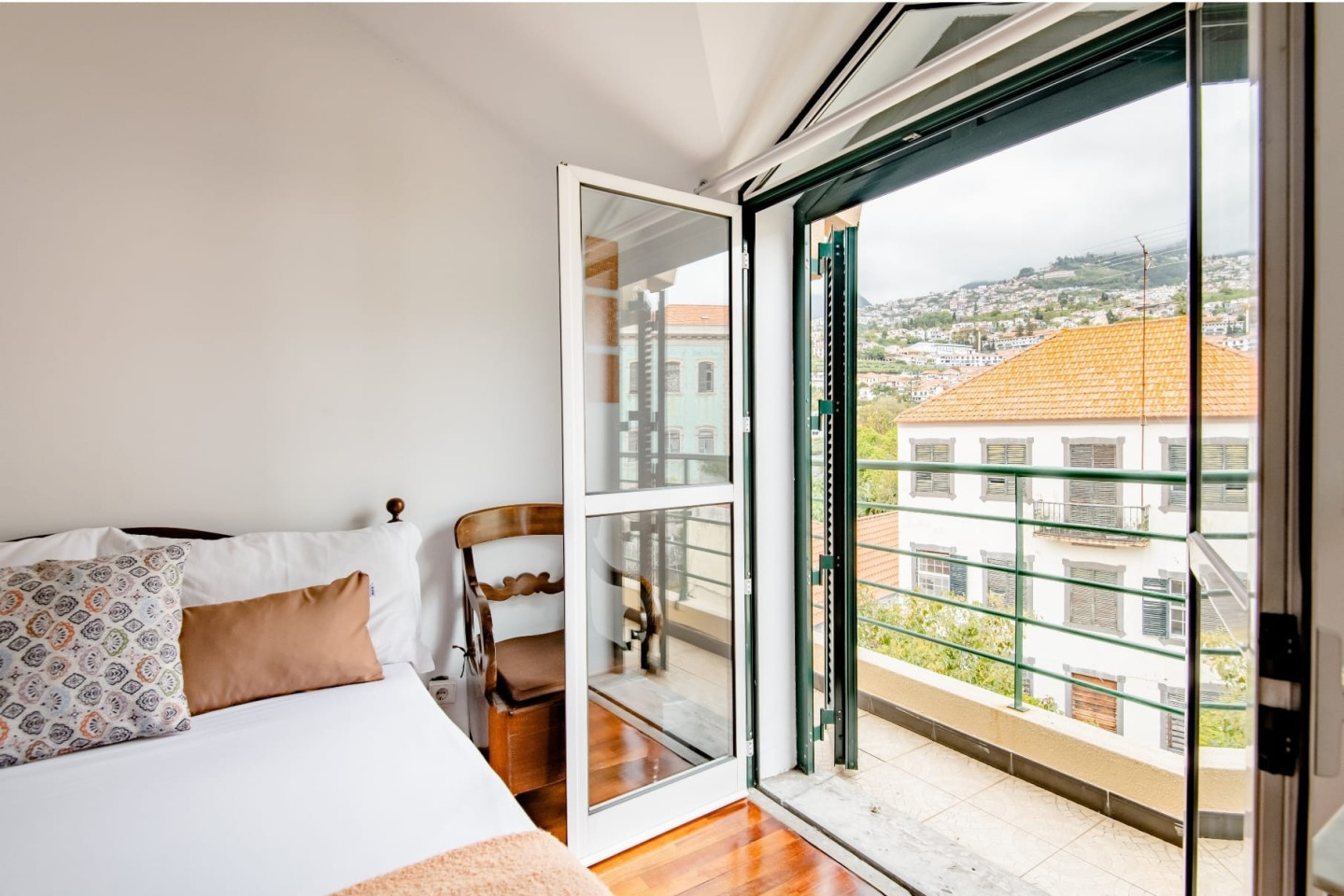  Private Room With Shared Wc  -  Bright Apt. w/ Coworking + Terrace  - Gallery -  15