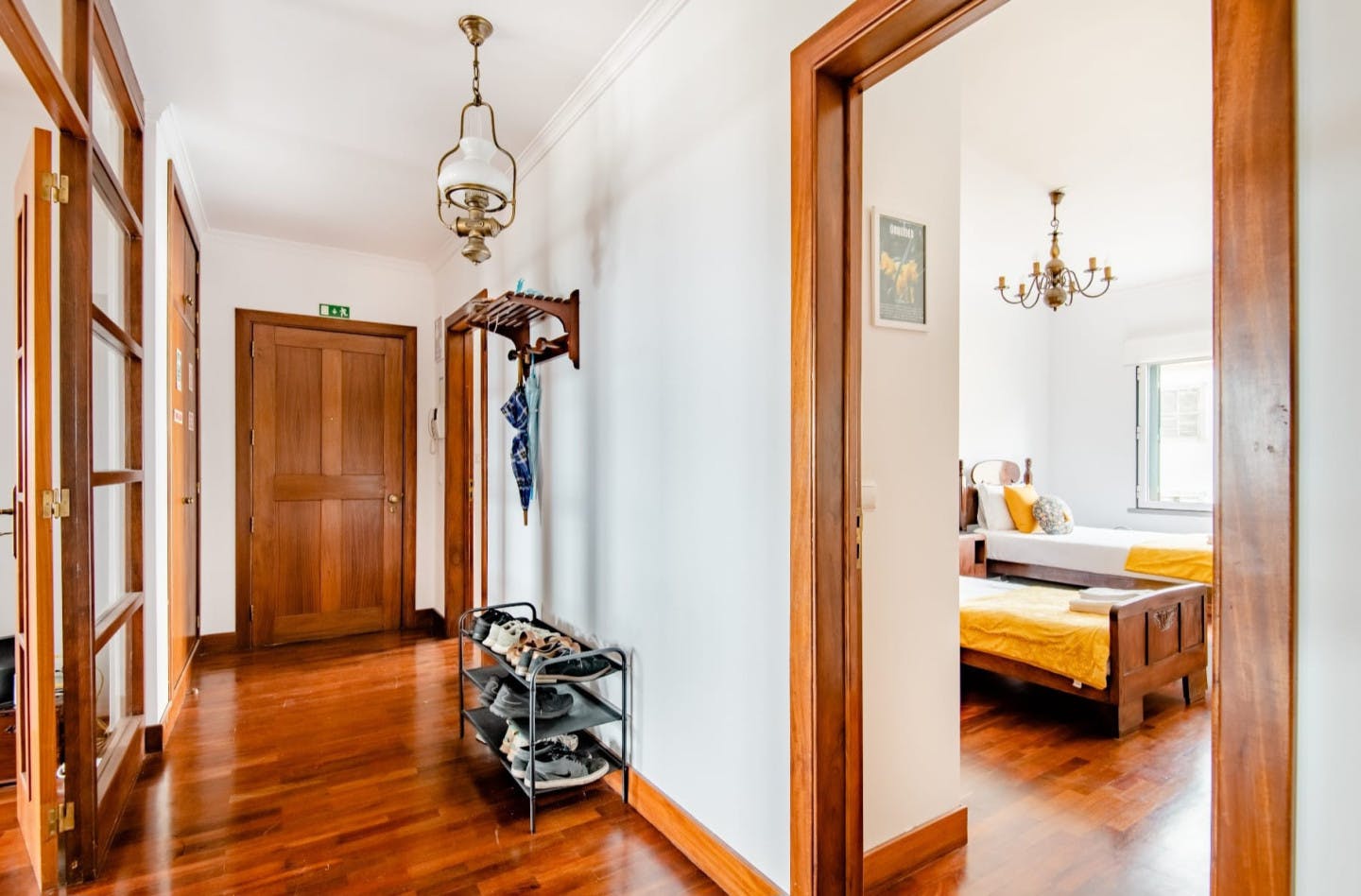  Private Room With Private Out-Suite Bathroom  -  Bright Apt. w/ Coworking + Terrace  - Gallery -  2