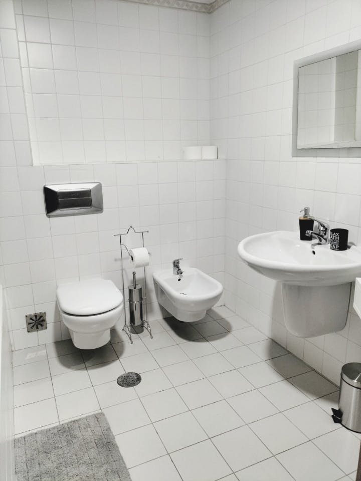  Private Room With Private Out-Suite Bathroom  -  Bright Apt. w/ Coworking + Terrace  - Gallery -  6