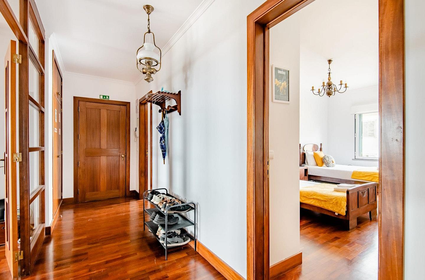  Private Room With Private Out-Suite Bathroom  -  Bright Apt. w/ Coworking + Terrace  - Gallery -  32