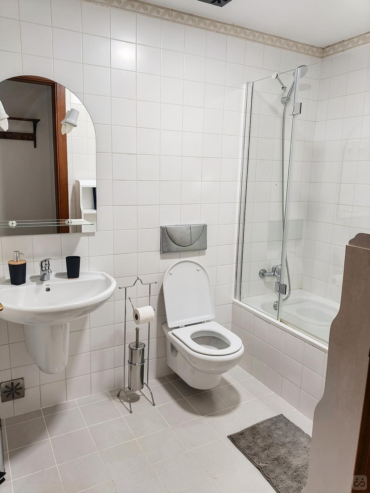  Private Room With Private Out-Suite Bathroom  -  Bright Apt. w/ Coworking + Terrace  - Gallery -  51