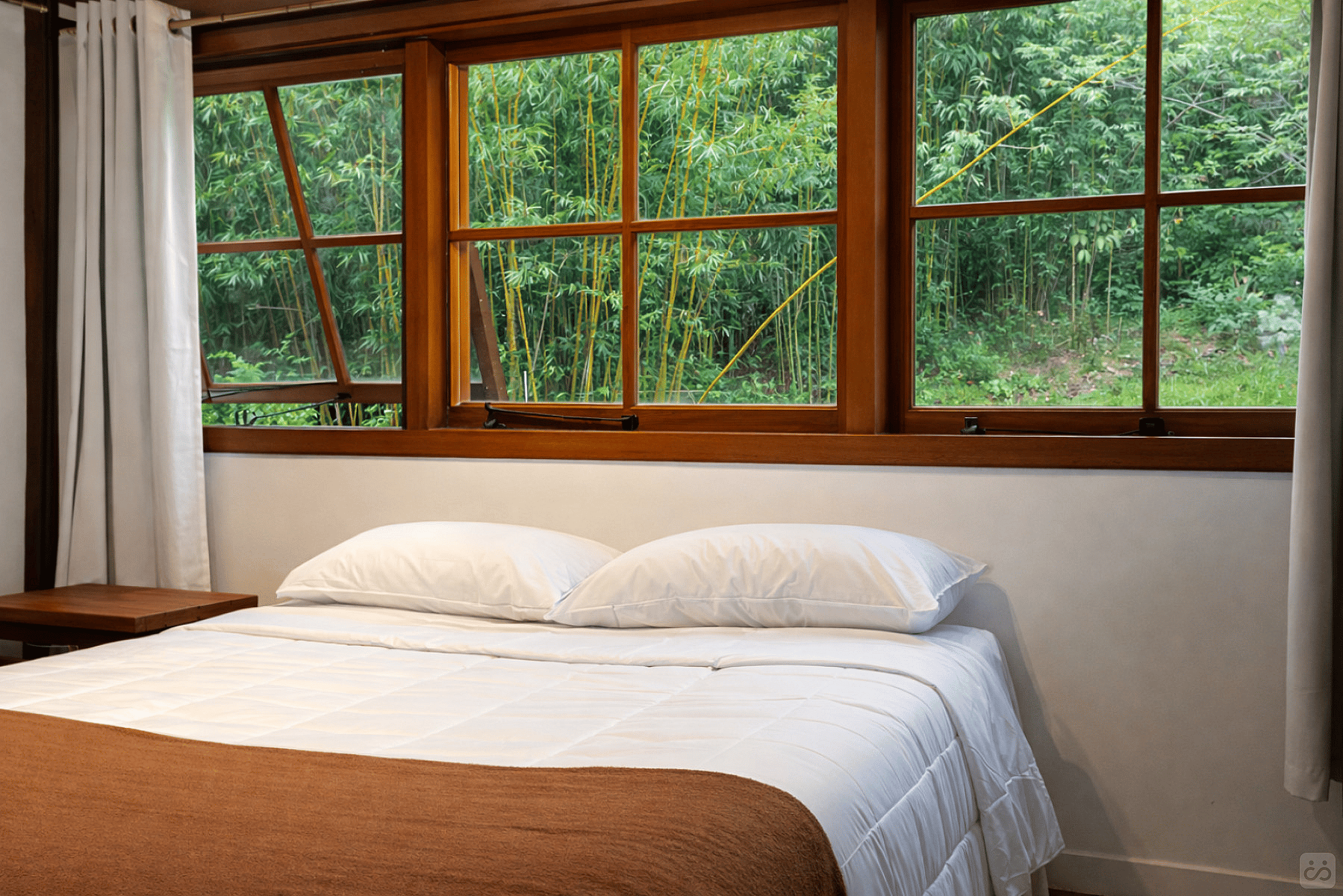  Double Room  -  Comfortable Vibrant House w/ Coworking + Outdoor Areas + River deck  - Gallery -  43