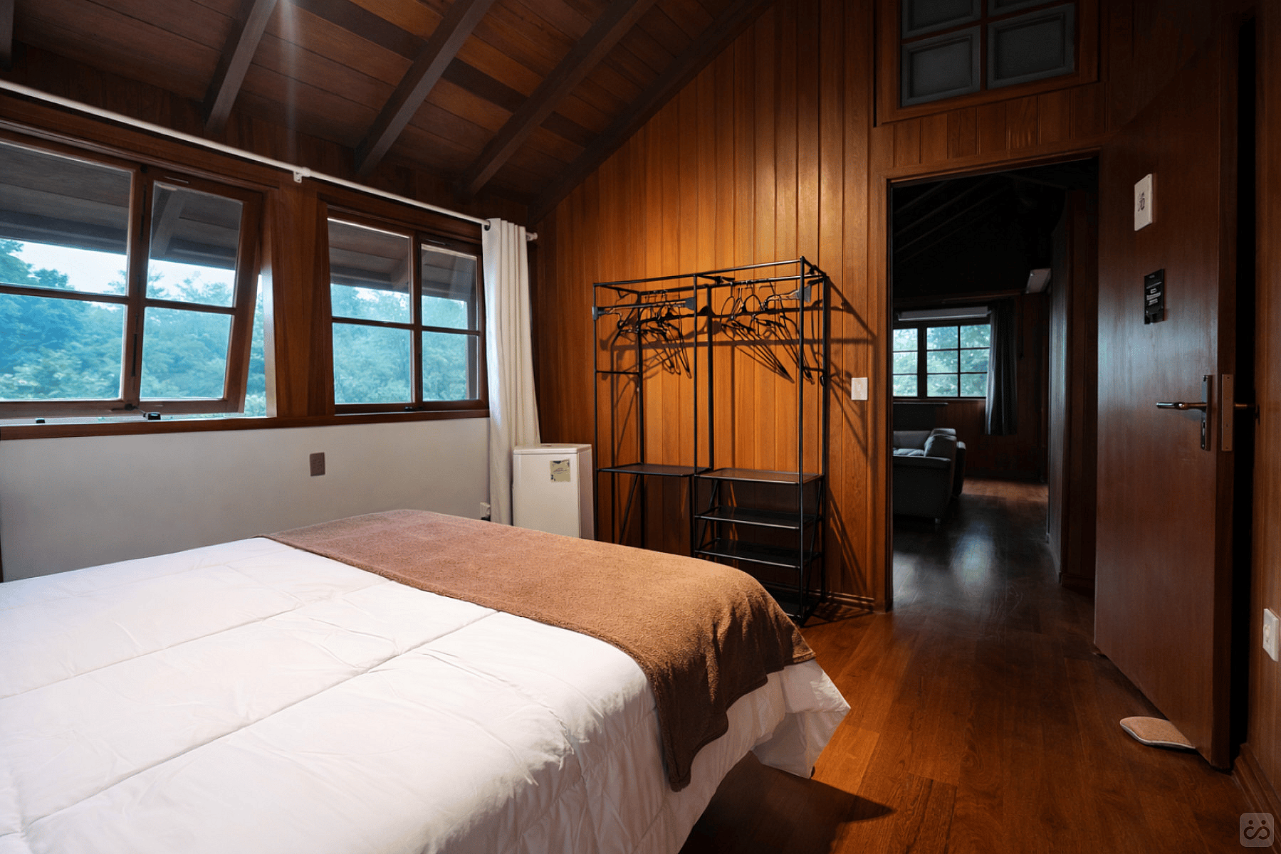 Double Room  -  Comfortable Vibrant House w/ Coworking + Outdoor Areas + River deck  - Gallery -  42