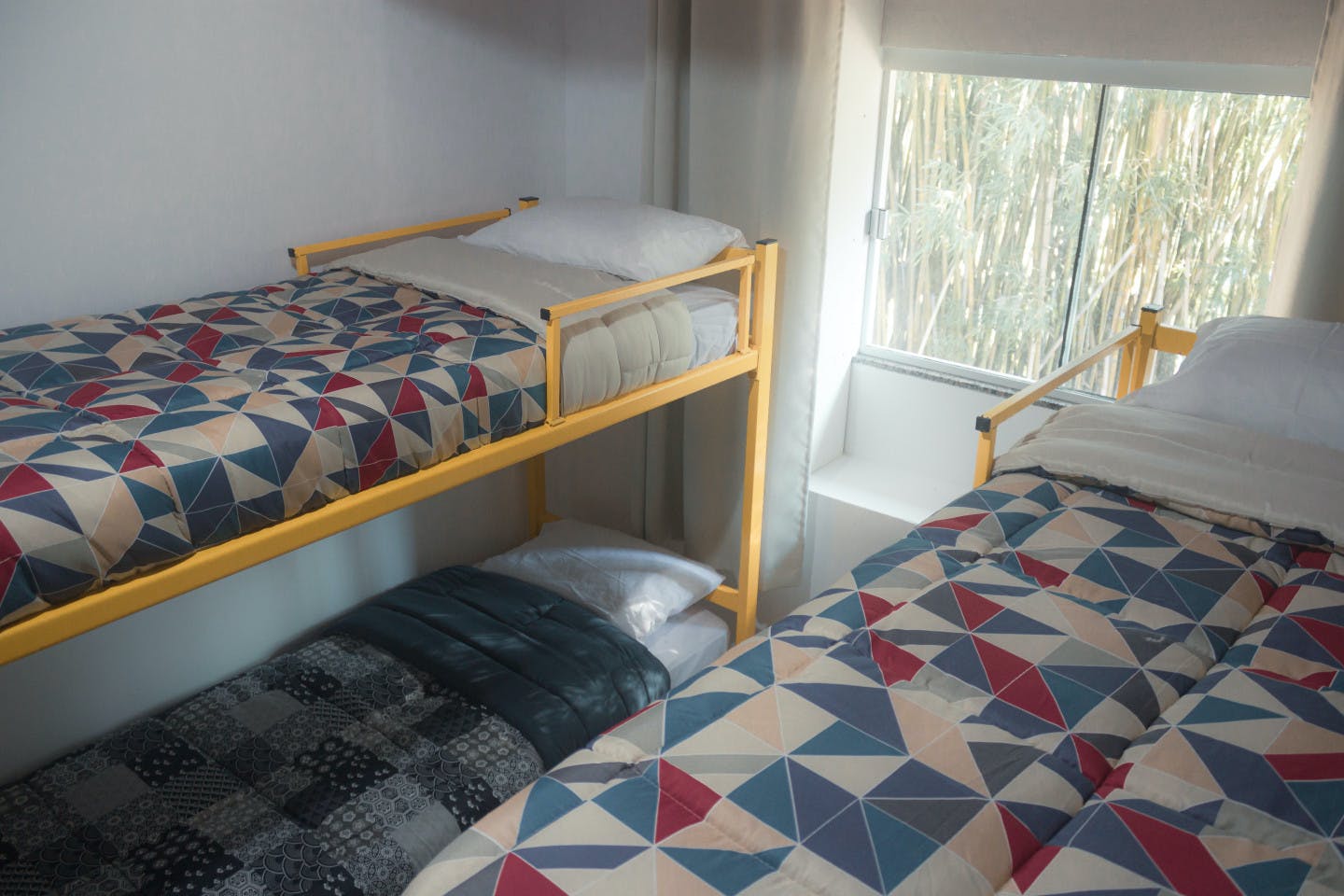  Female Shared Room  -  Comfortable Vibrant House w/ Coworking + Outdoor Areas + River deck  - Gallery -  1