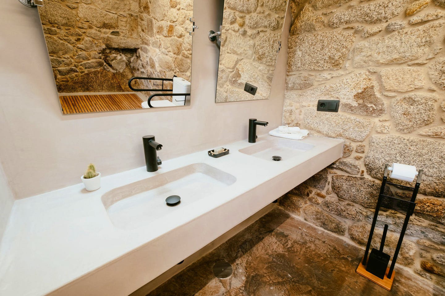  O Galiñeiro Room  -  Galicia Home  - Gallery -  11