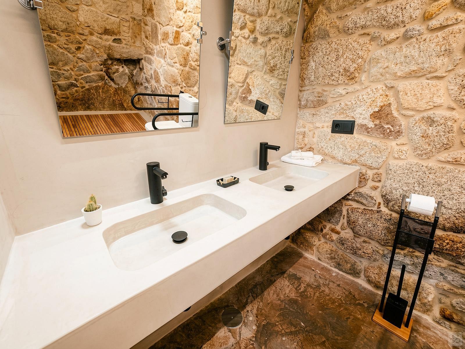  O Galiñeiro Room  -  Galicia Home  - Gallery -  58