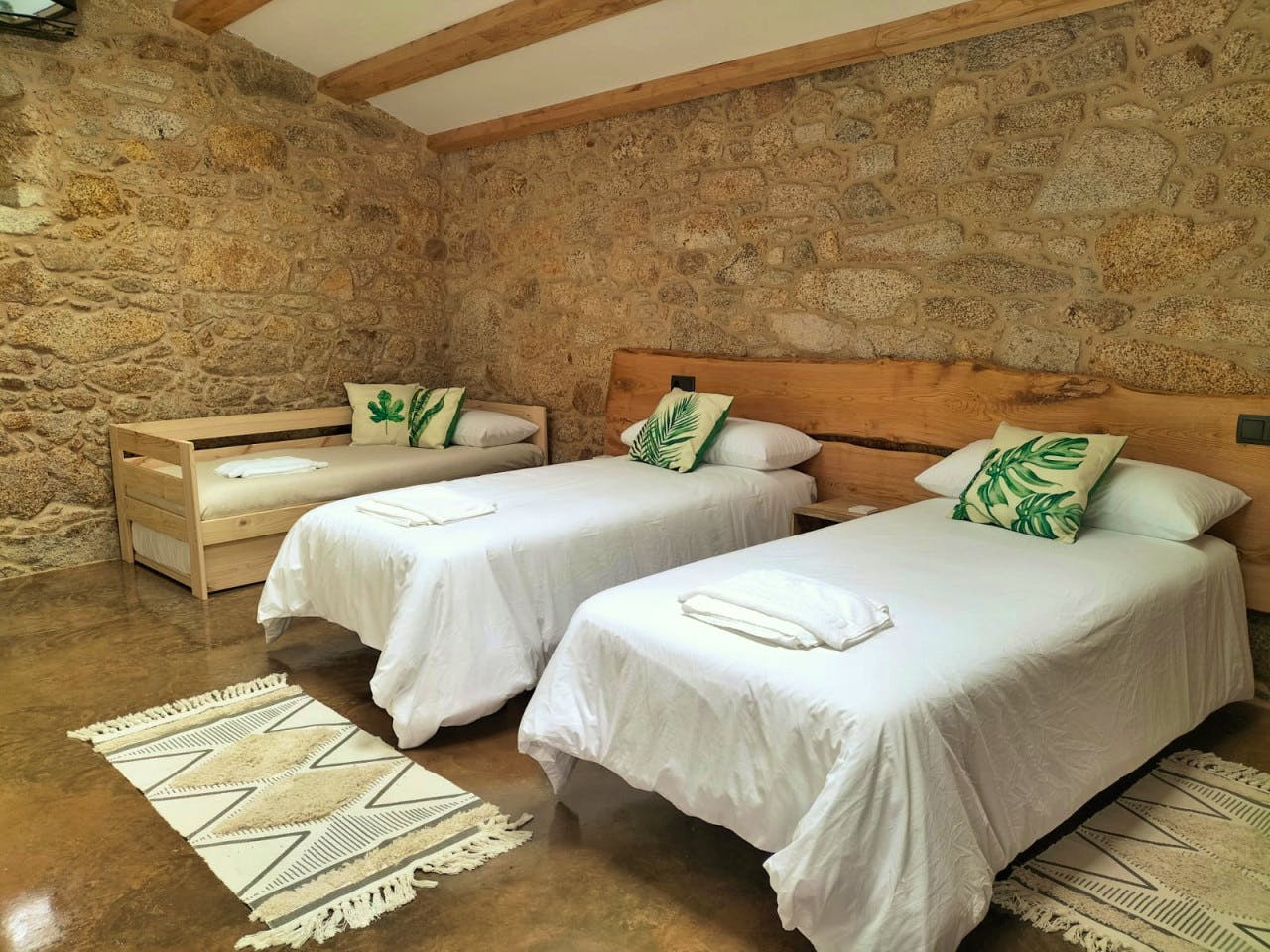  O Galiñeiro Room  -  Galicia Home  - Gallery -  16