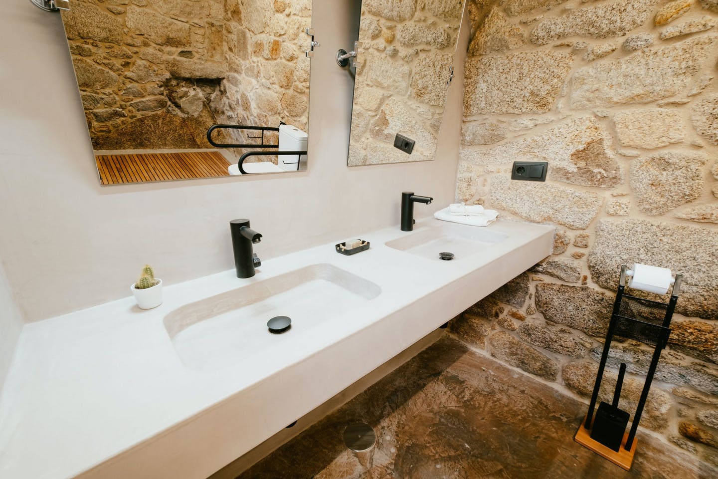  O Galiñeiro Room  -  Galicia Home  - Gallery -  3